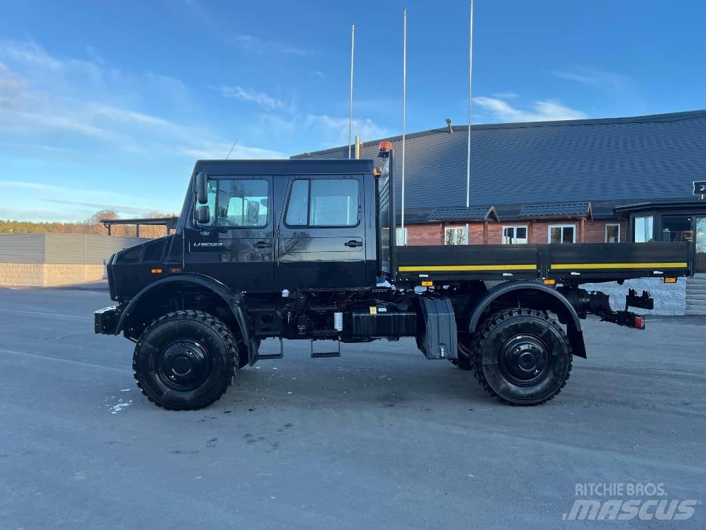 Mercedes-Benz Unimog Camiões estrado/caixa aberta