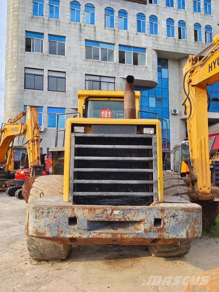 Komatsu WA 500 Pás carregadoras de rodas