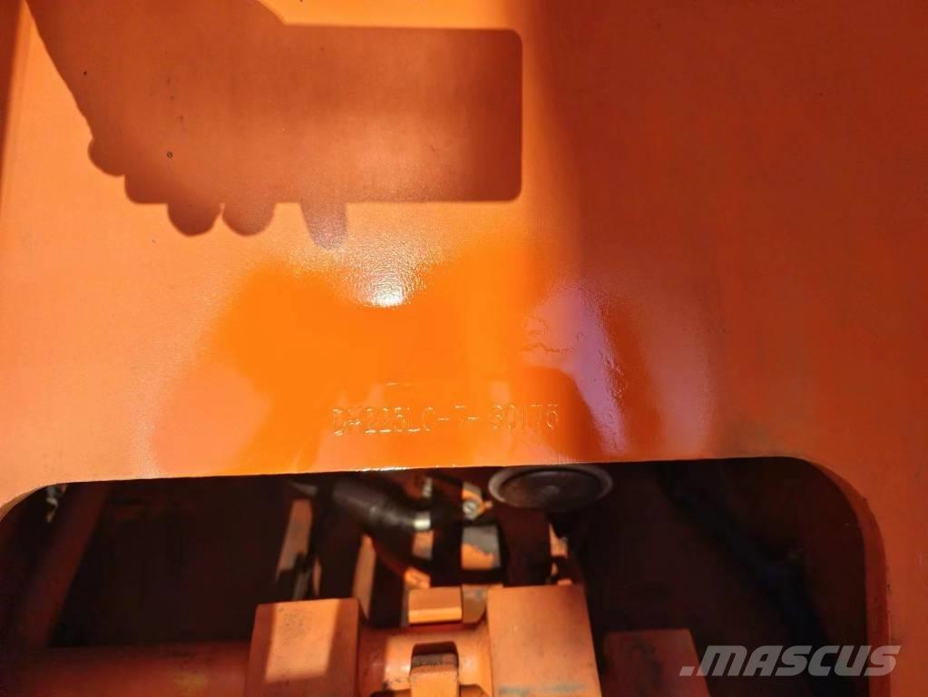 Doosan DH225LC-7 Escavadoras de rastos