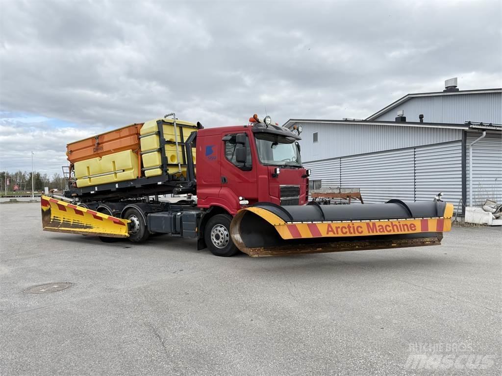 Sisu R500 8X2 Camiões caixa desmontável com elevador de cabo