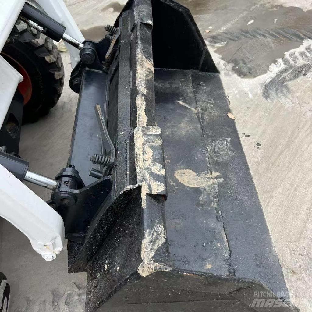 Bobcat S 160 Carregadoras de direcção deslizante