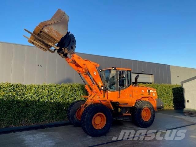 Doosan DL 200 Pás carregadoras de rodas