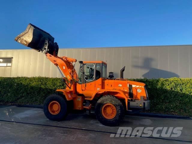Doosan DL 200 Pás carregadoras de rodas