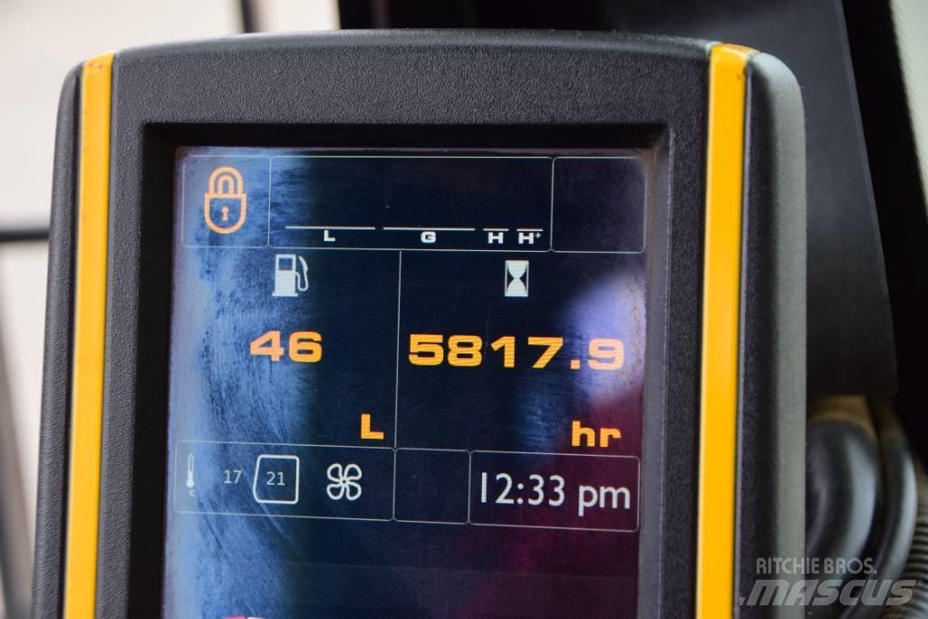 JCB JS131LC PLUS Escavadoras de rastos