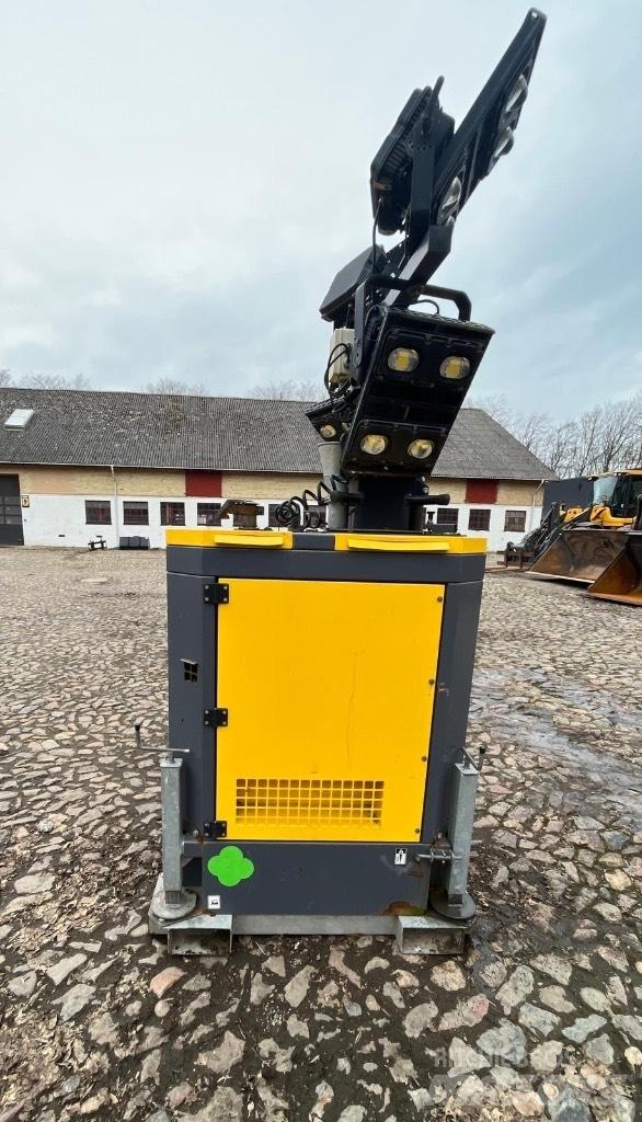 Atlas Copco QLB 60 Torres de luz