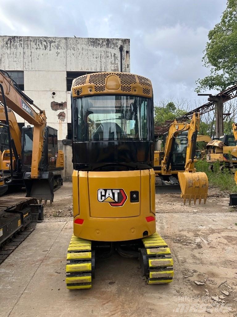CAT 302 Mini Escavadoras <7t