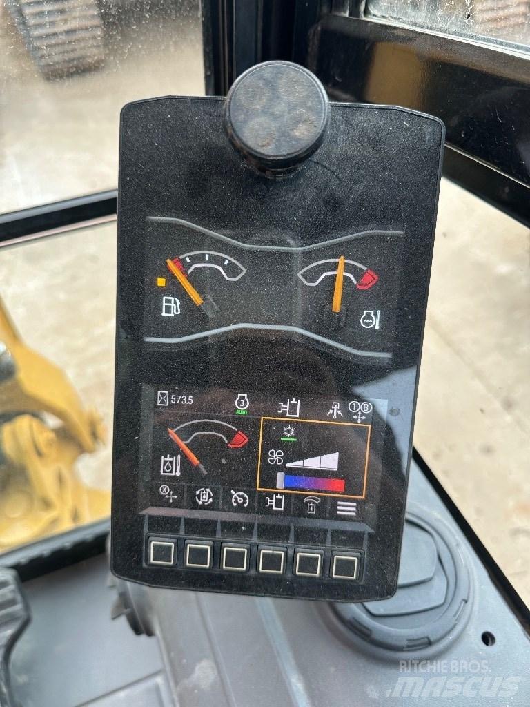 CAT 302 Mini Escavadoras <7t