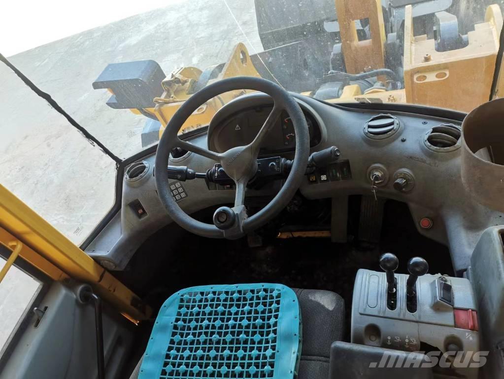 Volvo L 120 E Pás carregadoras de rodas