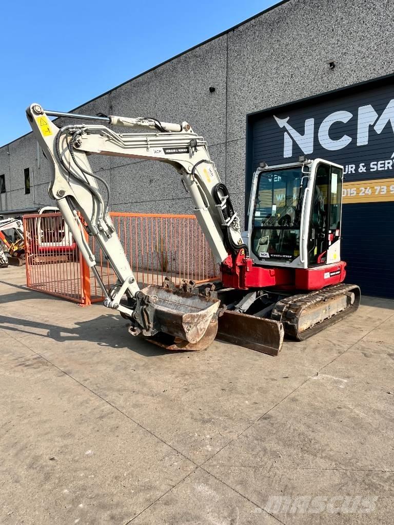 Takeuchi TB 257 FR Mini Escavadoras <7t