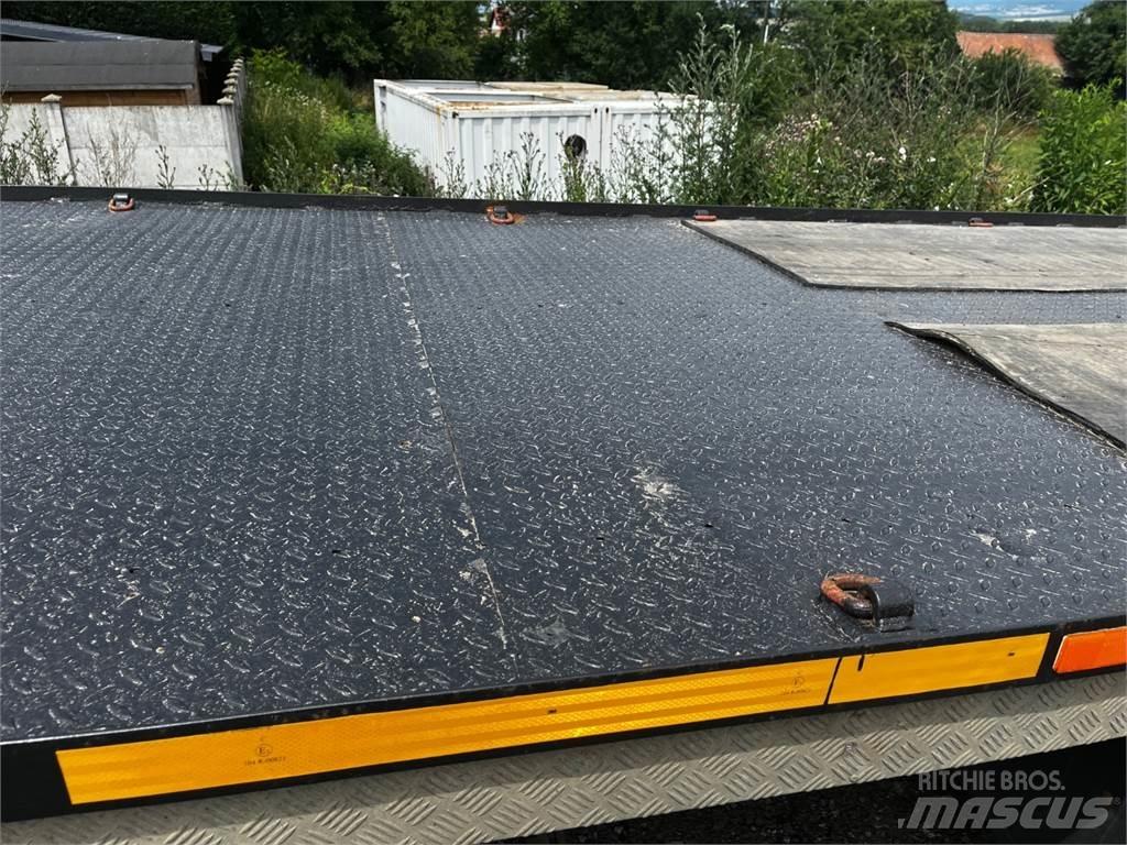Krone SDP27 Camiões de chassis e cabine