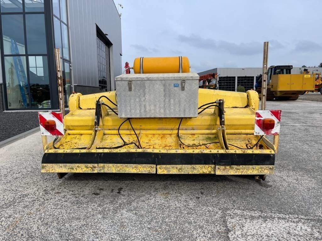 Bomag BSF 2500 Recicladores de asfalto
