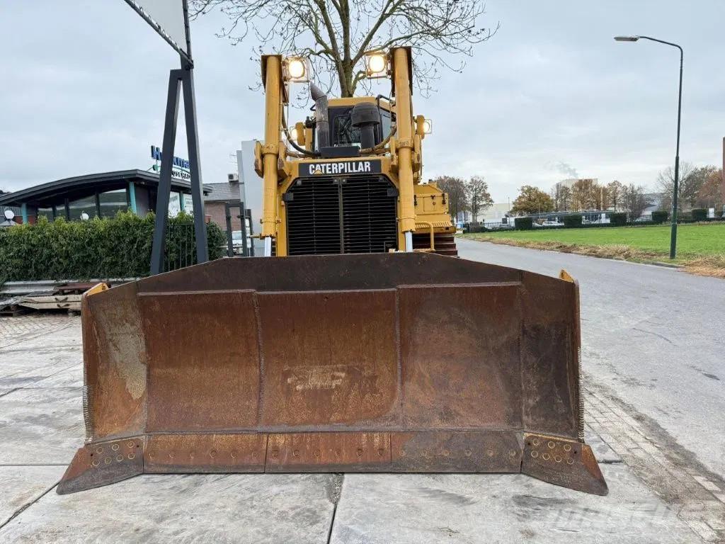 CAT D7R Dozers - Tratores rastos