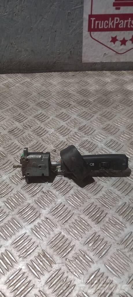 Volvo FH 12   21670857 Cabines e interior