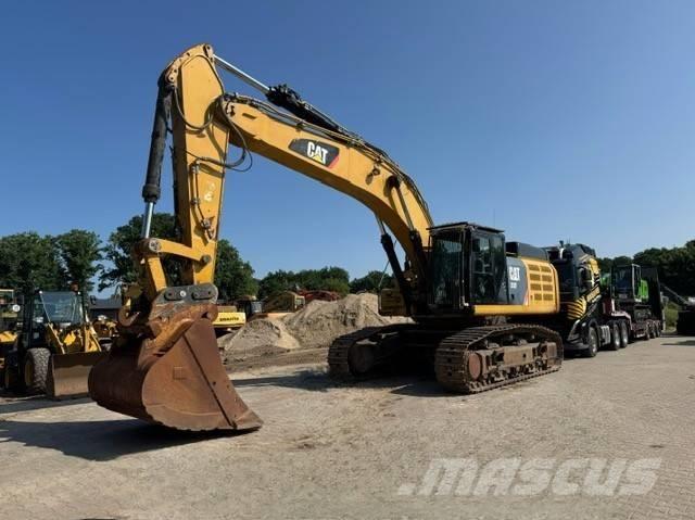 CAT 352 F Escavadoras de rastos