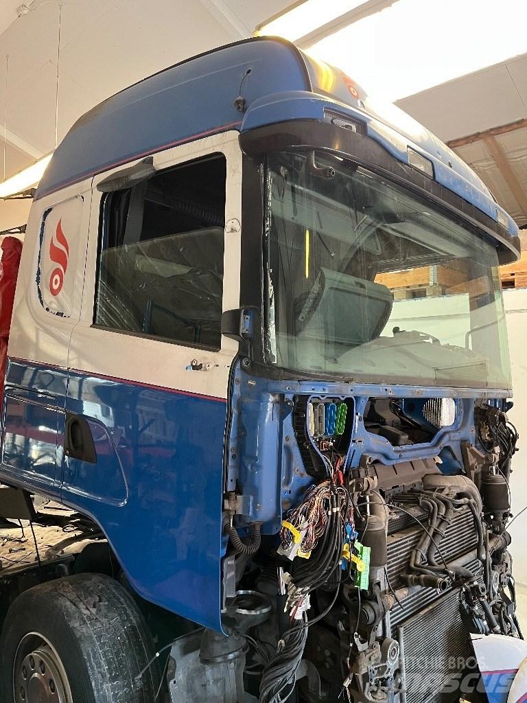 Scania CG19H Cabines e interior