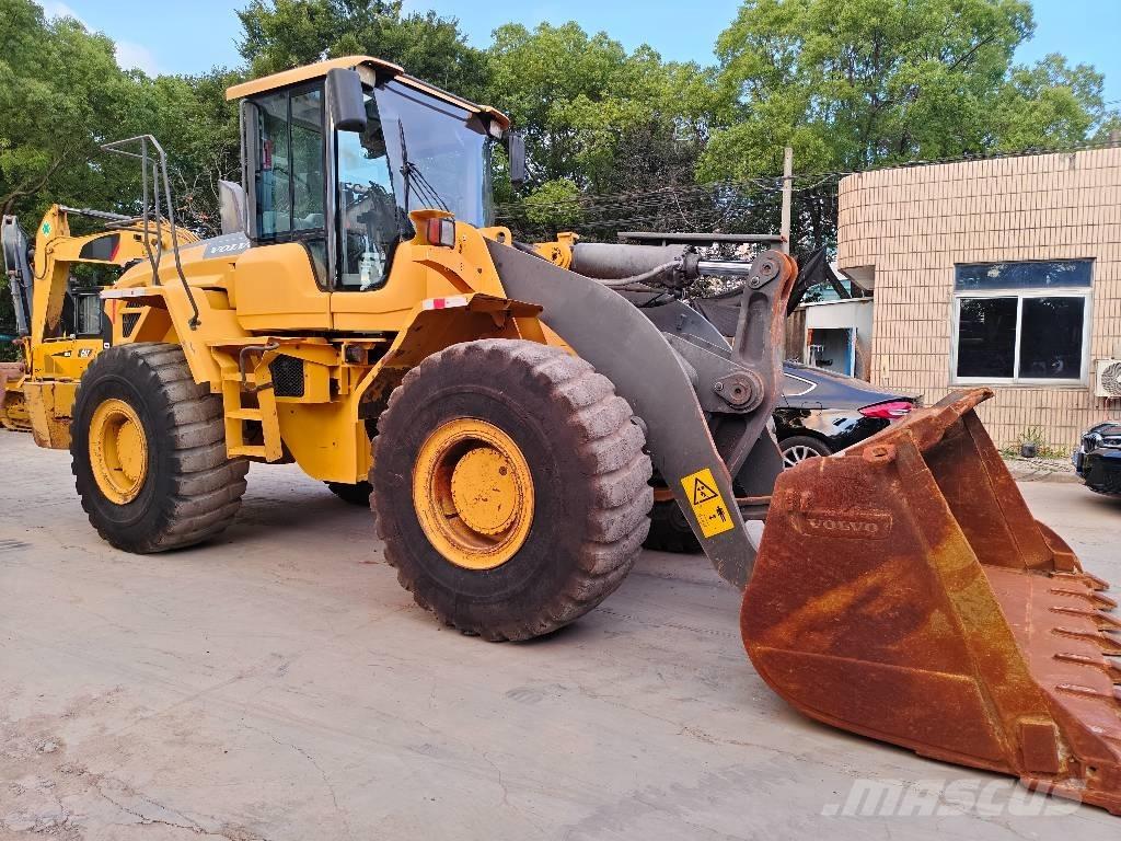 Volvo L 120 Pás carregadoras de rodas
