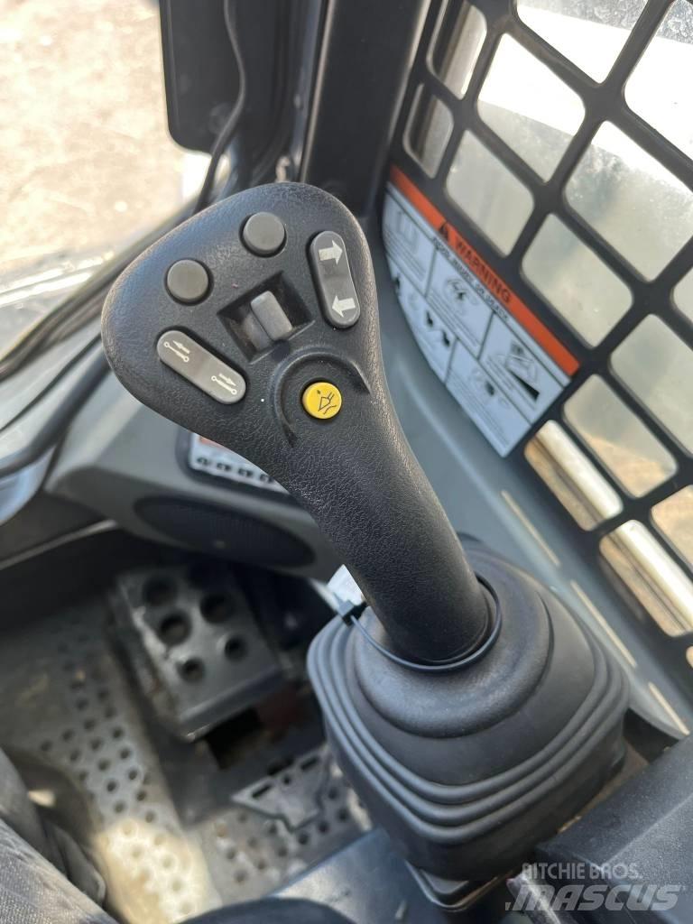 Bobcat T 770 Carregadoras de direcção deslizante