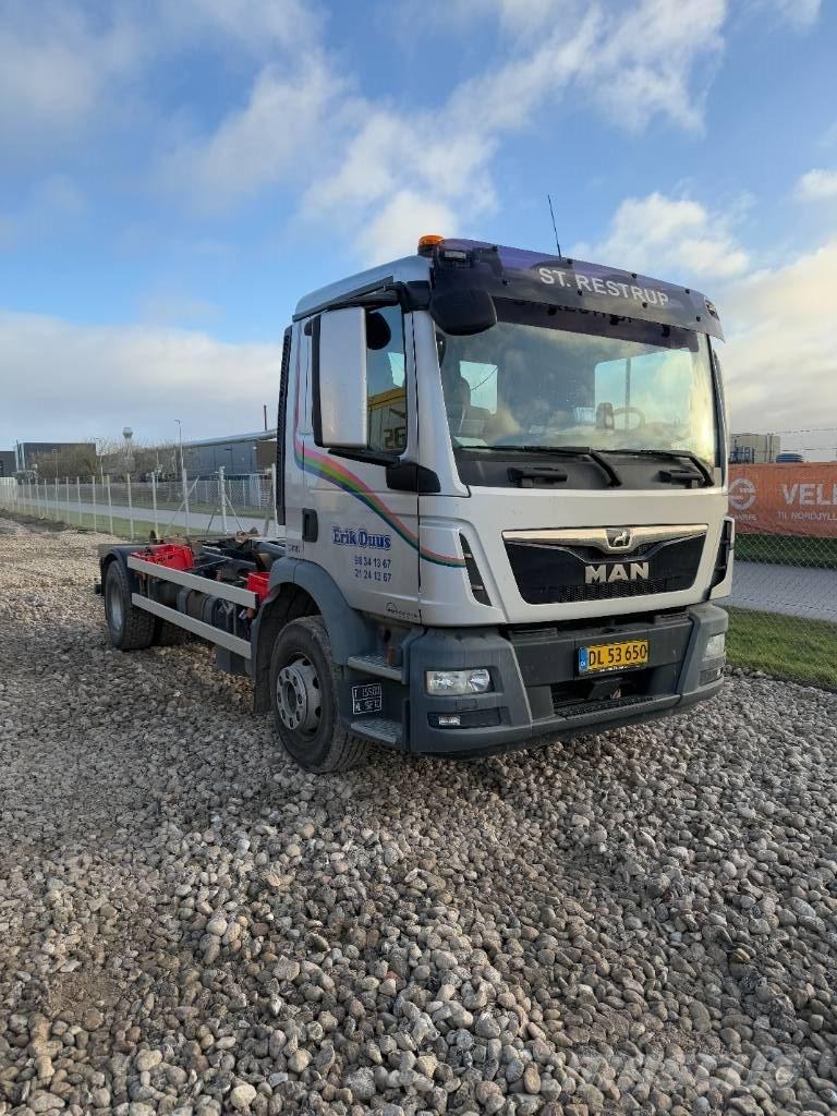 MAN TGM 15.290 Camiões Ampliroll