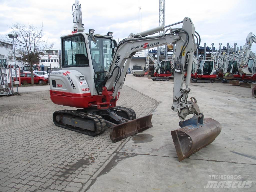 Takeuchi TB 230 Mini Escavadoras <7t