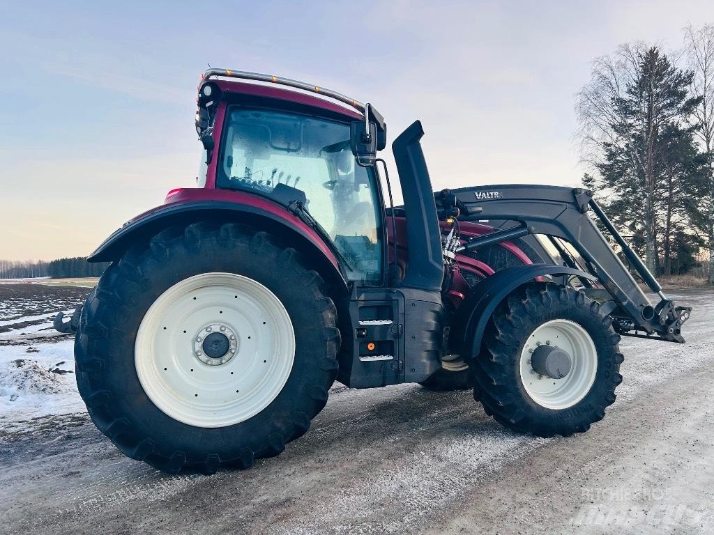 Valtra T 215 Active Tratores Agrícolas usados