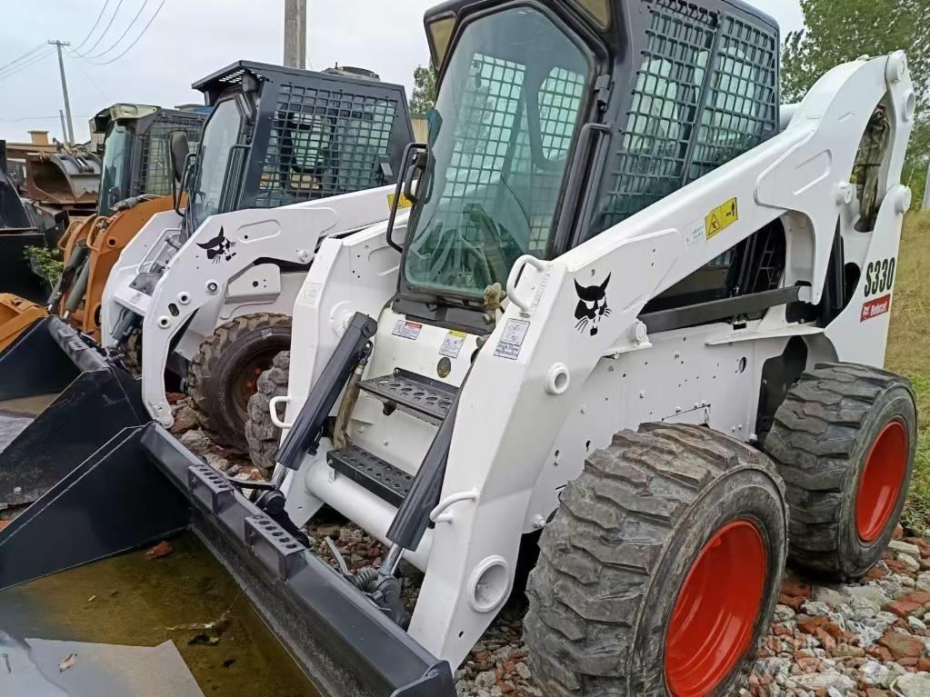 Bobcat S 330 Carregadoras de direcção deslizante