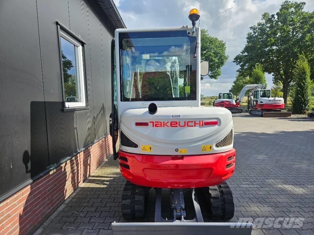 Takeuchi TB 230 Mini Escavadoras <7t