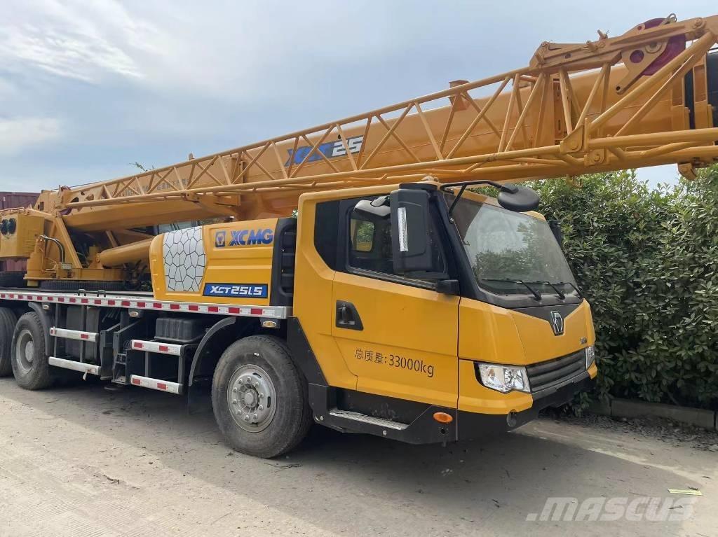 XCMG QY25 Gruas Todo terreno