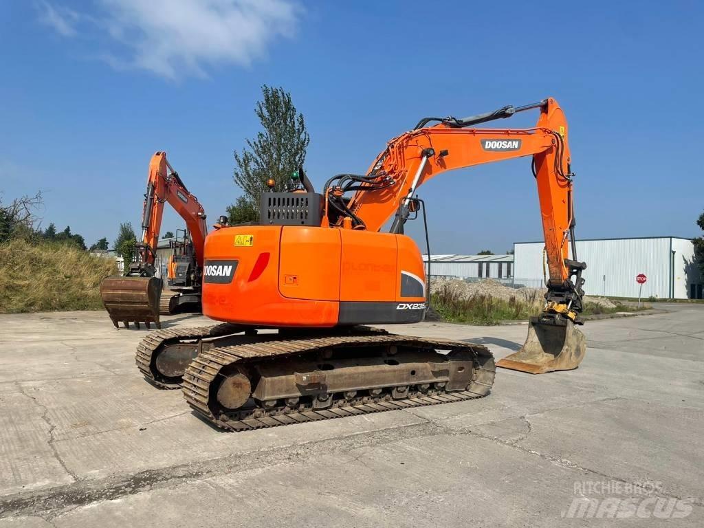 Doosan DX 235 LCR-5 Escavadoras de rastos