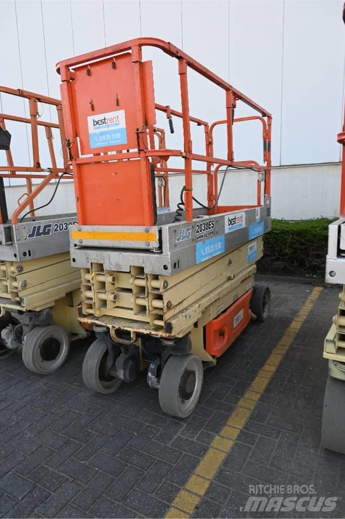 JLG 2030 ES Elevadores de tesoura