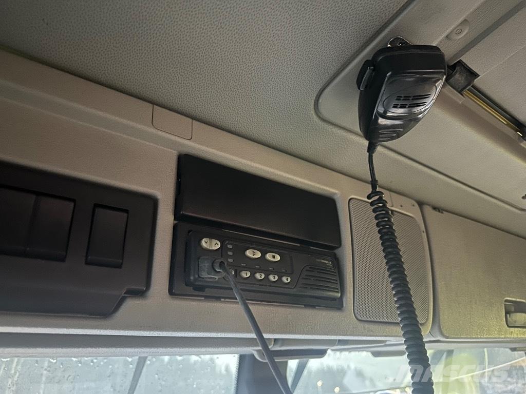 Volvo FM11 370 Camiões Ampliroll