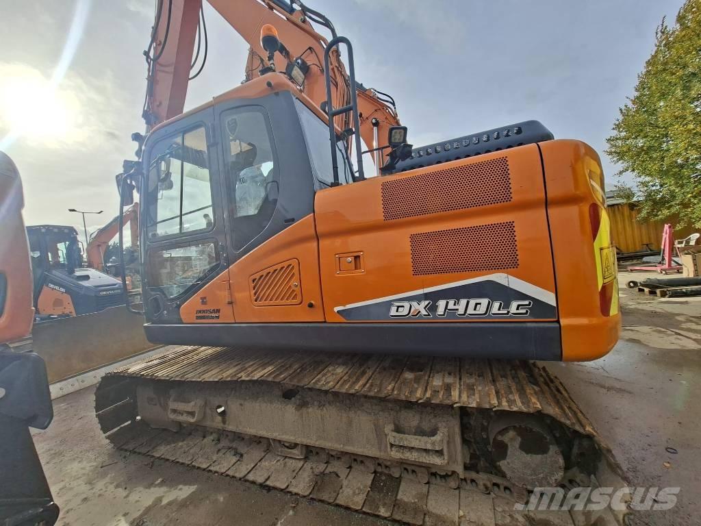 Doosan DX 140 LC Escavadoras de rastos