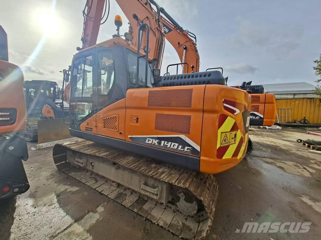 Doosan DX 140 LC Escavadoras de rastos