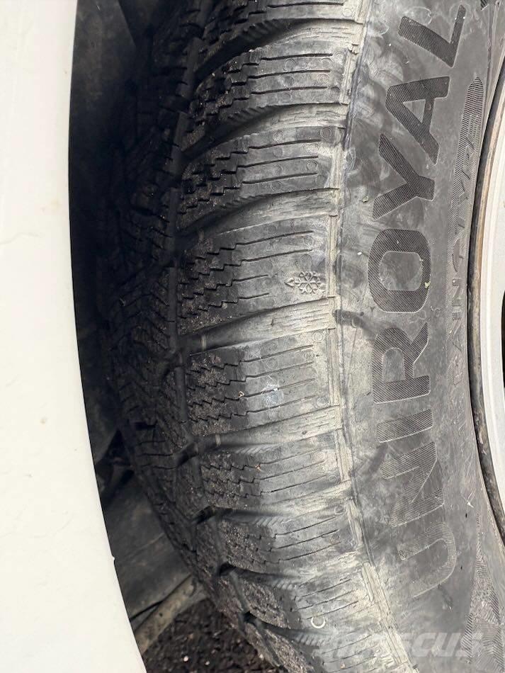 Peugeot 208 Carros Ligeiros