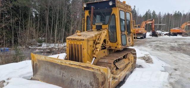 CAT D4E Dozers - Tratores rastos