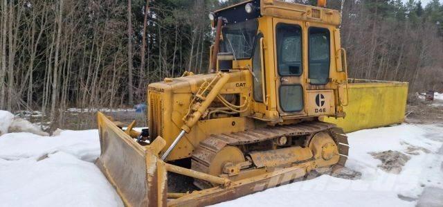 CAT D4E Dozers - Tratores rastos