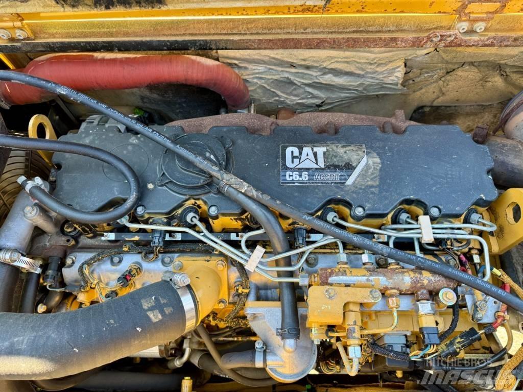 CAT M 322 D Escavadoras de rodas