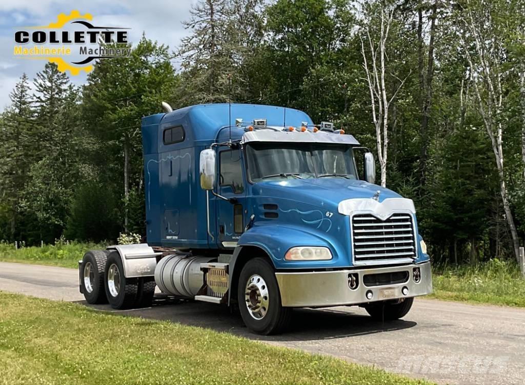 Mack CXU 613 Tractores (camiões)