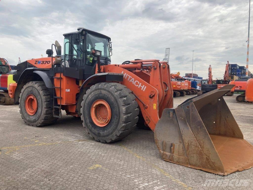 Hitachi ZW370-5B Pás carregadoras de rodas