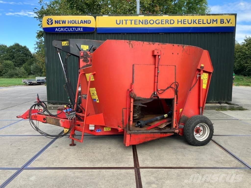 Trioliet GIGANT 900 Alimentadores de misturadoras