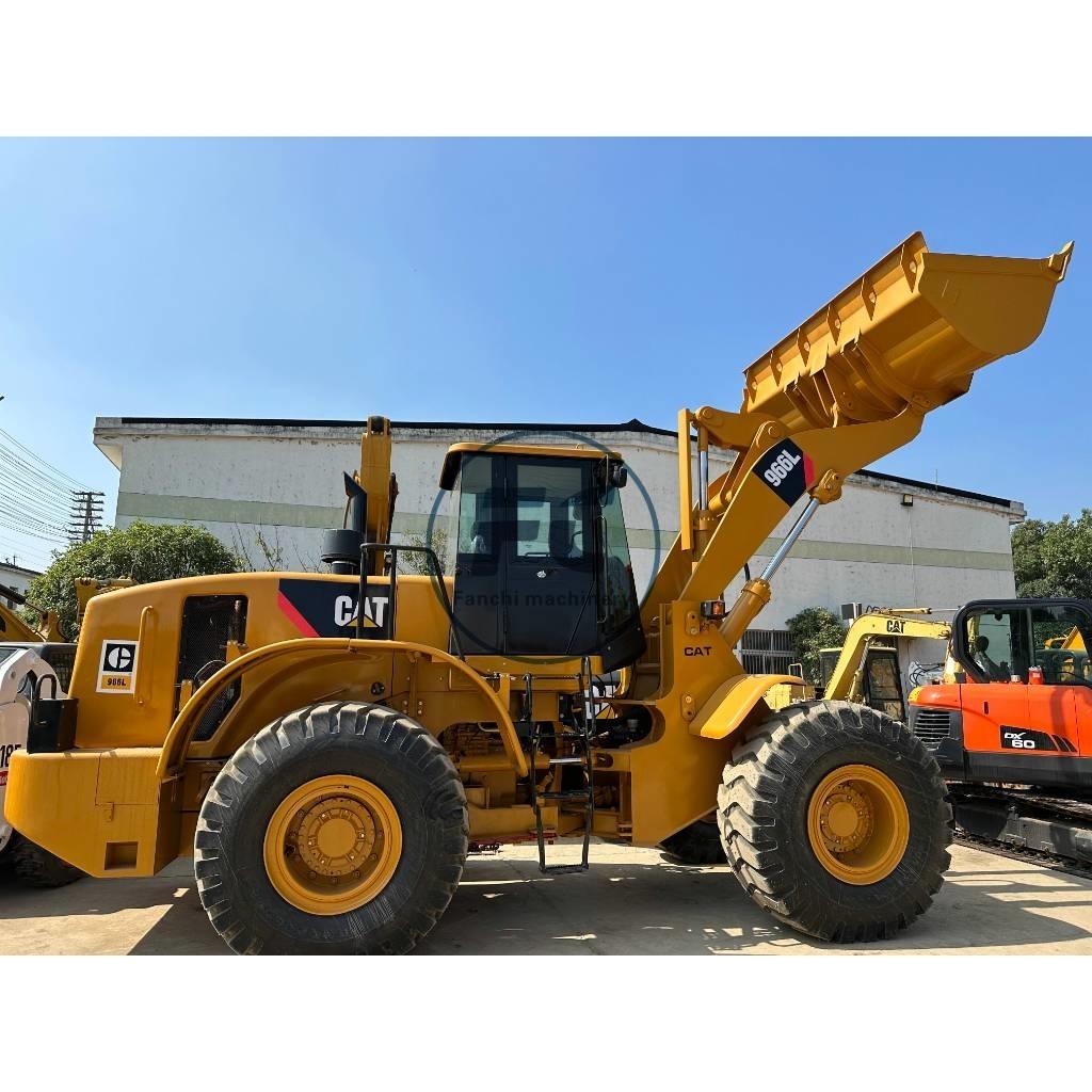 CAT 966 Pás carregadoras de rodas