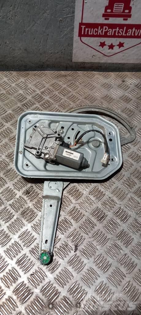 Scania R 440   1442293 Cabines e interior