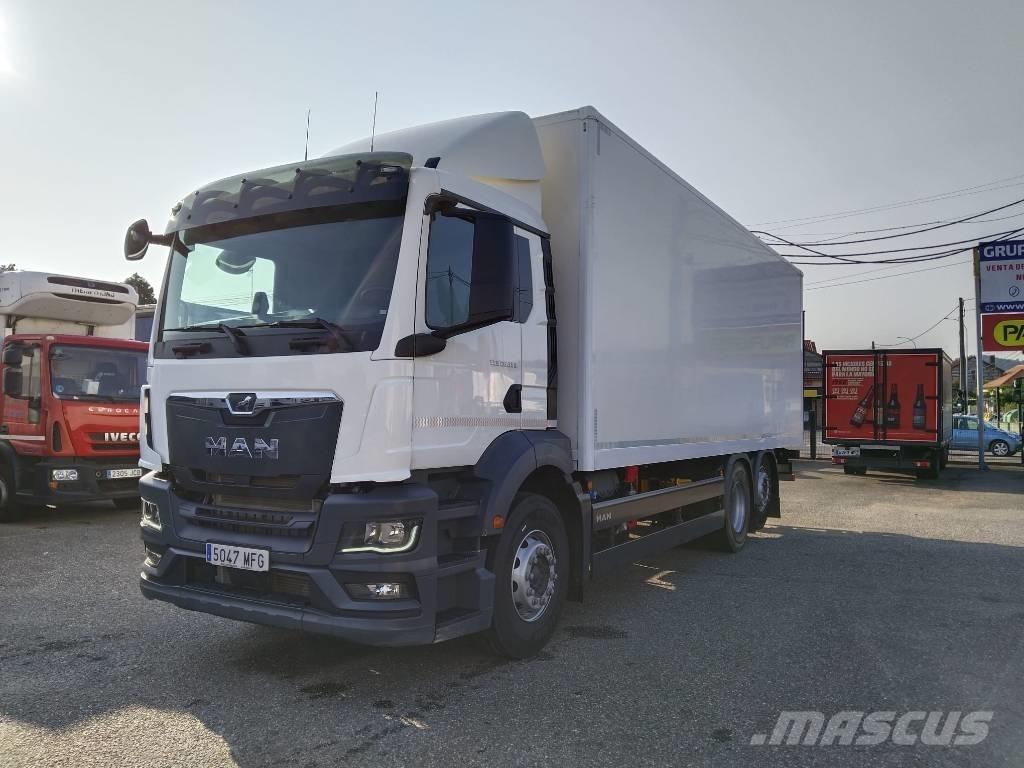 MAN TGS 26.360 Camiões de caixa fechada