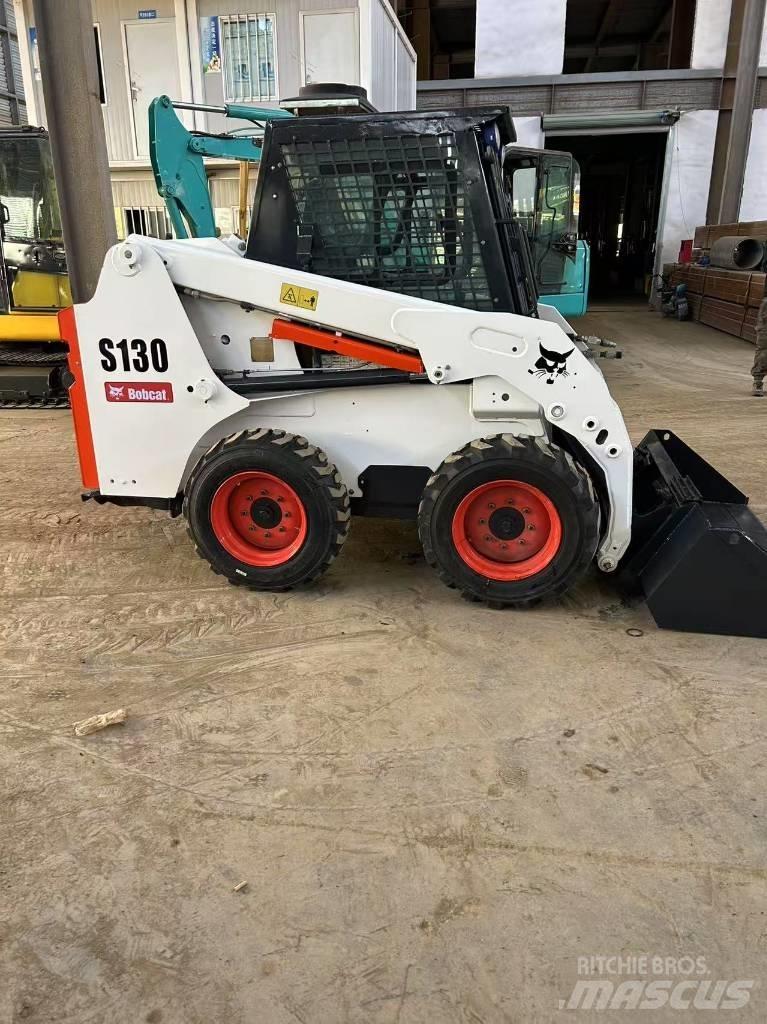 Bobcat S130 Carregadoras de direcção deslizante