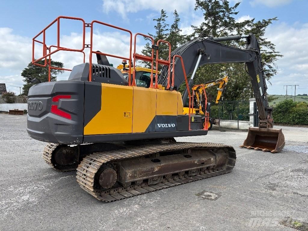Volvo EC 200 Escavadoras de rastos