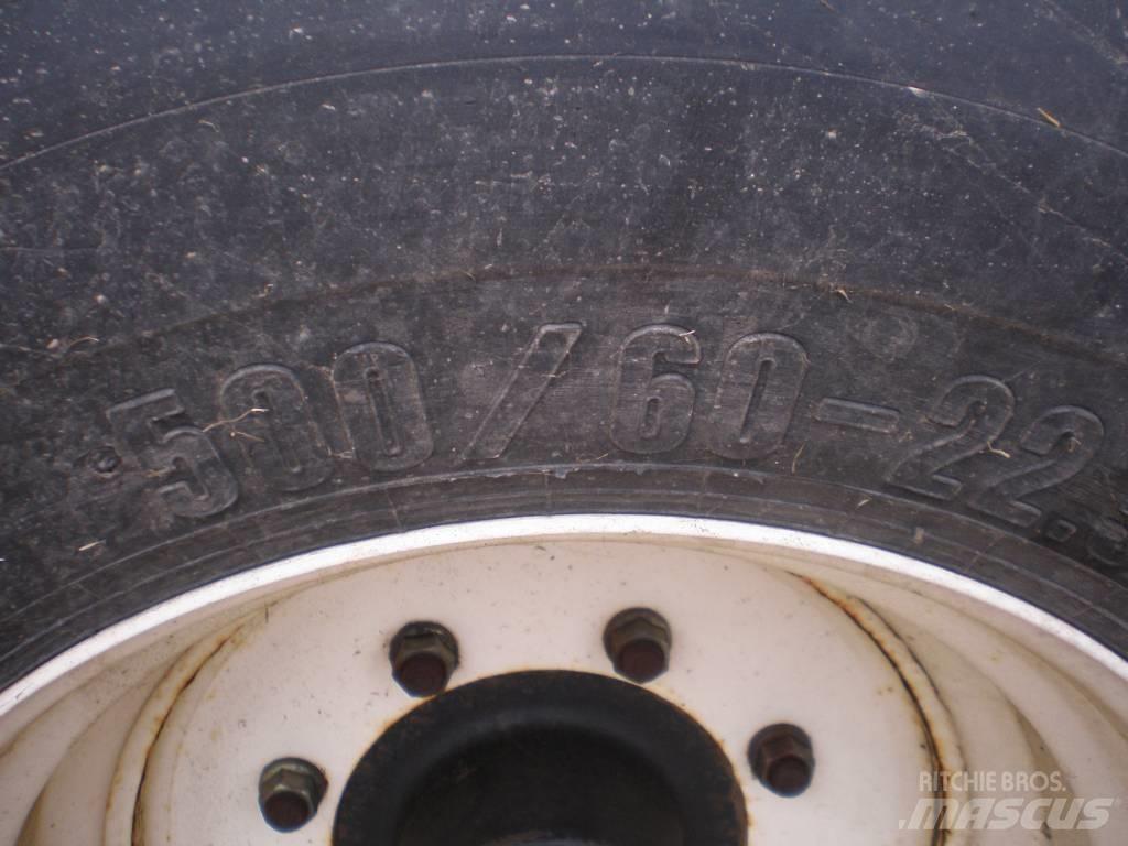 JF ES 3000 M Atrelados auto-carregadores