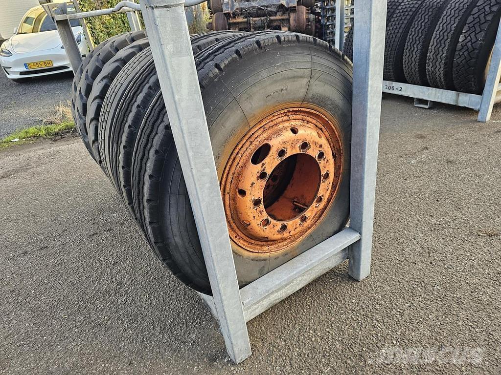  Several 1100 X 20 Reboques articulados