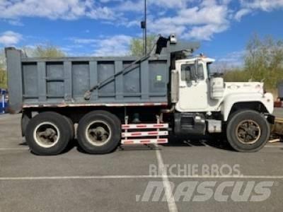 Mack RD 690 SX Camiões basculantes