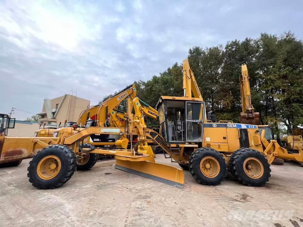 SEM 919 Motoniveladoras