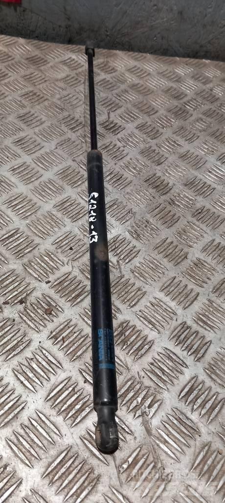 Scania R 440    2031872 Cabines e interior