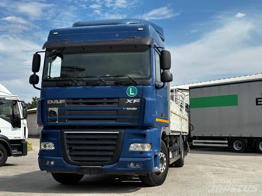 DAF XF 105.460 Camiões grua